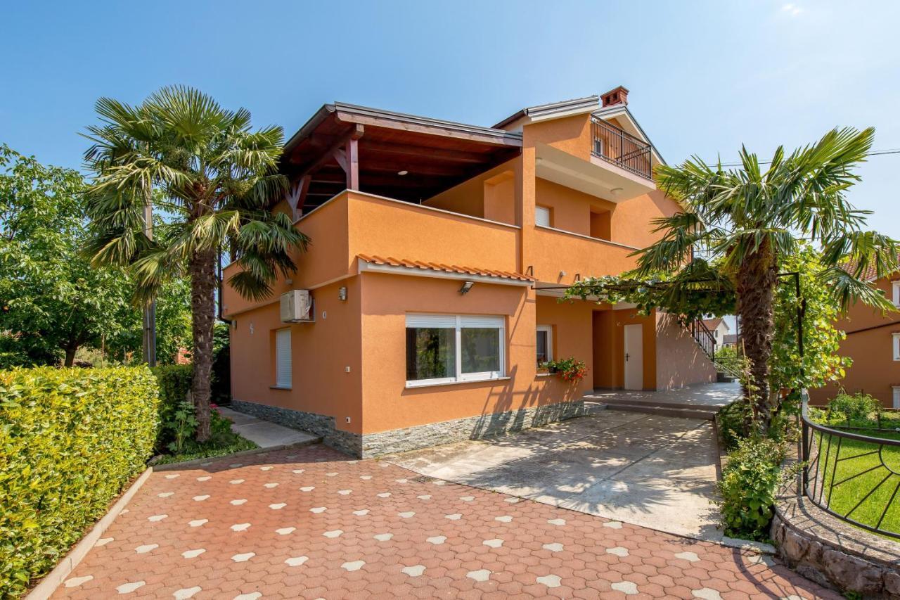Apartment Flowers Kastav Exterior photo